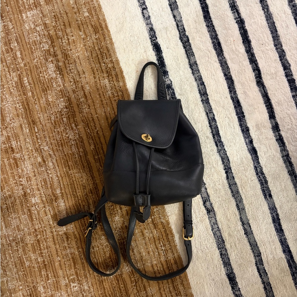Vintage coach day pack 9960